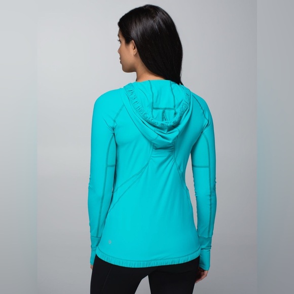 lululemon athletica Tops - Lululemon Water Bound Hoodie
Blue Tropics. Size 8. Great condition!